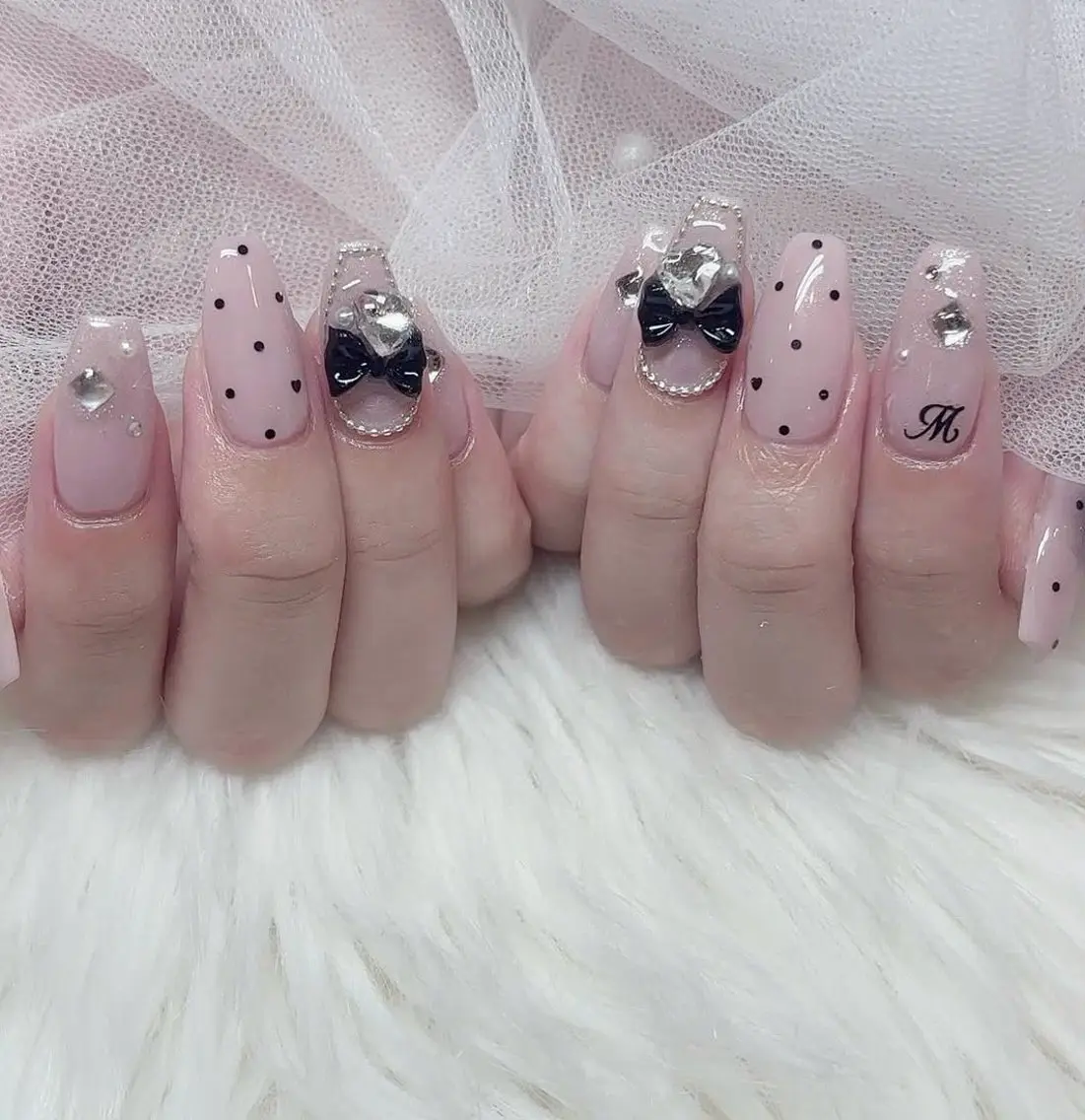 ネイル アートネイル フレンチネイル ジェルネイル キラキラネイル ニュアンスネイル ハンドネイル Ryu Nail NekoChanのネイルデザイン