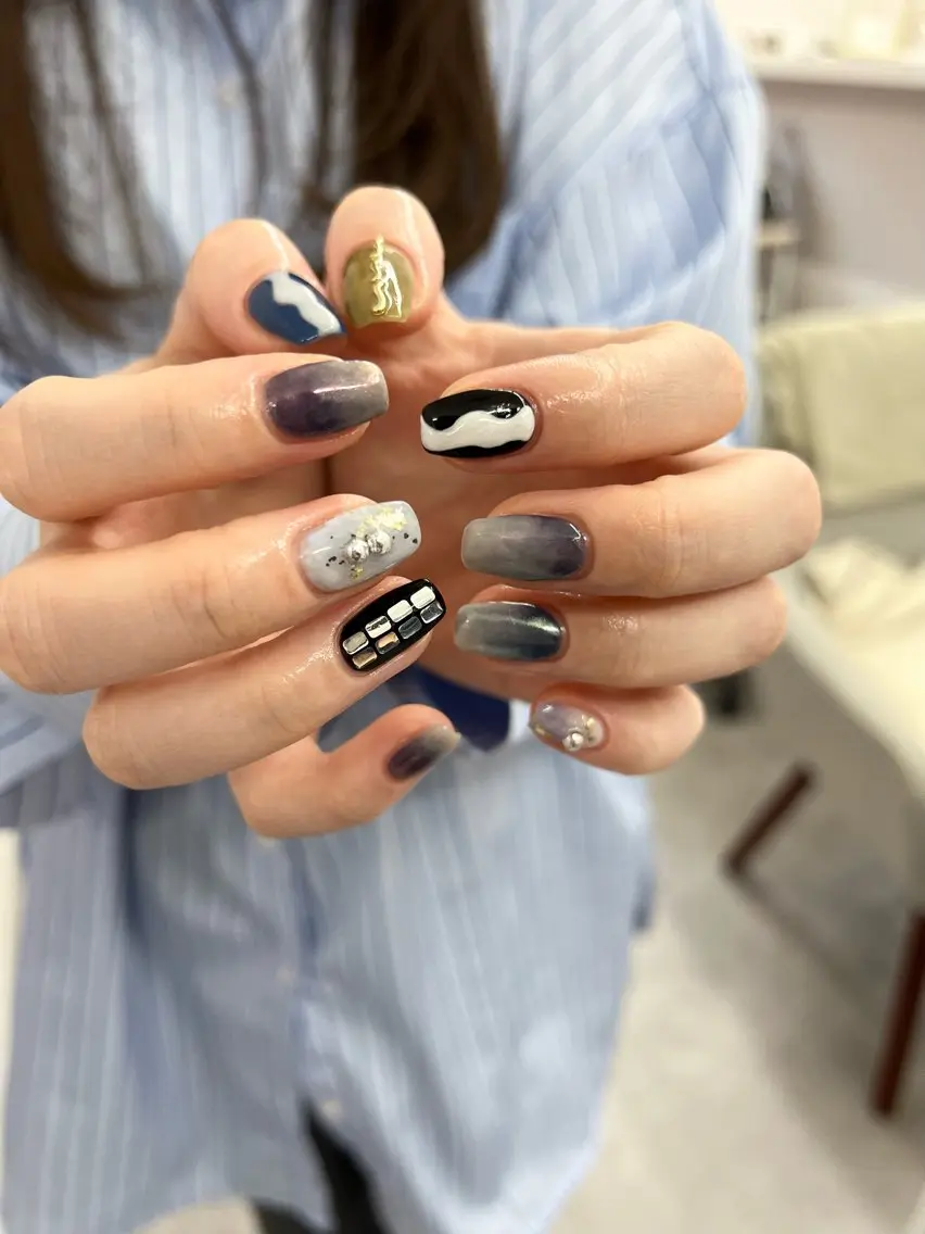 ネイル ブルー ジェルネイル マグネットネイル ニュアンスネイル パラジェル ハンドネイル ハンドケア Bana_ Nailのネイルデザイン