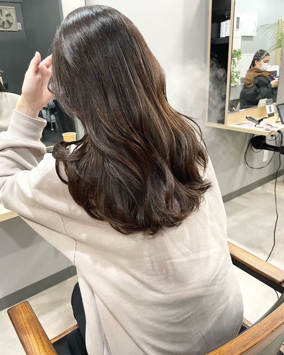 ミディアム カラー attrait 塚口店のヘアスタイル