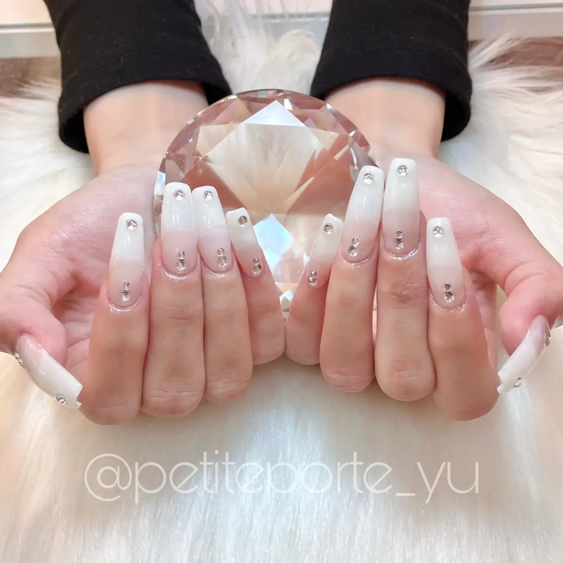 ネイル 長さ出し ロングネイル ワンカラーネイル ハンドネイル petite porteのネイルデザイン