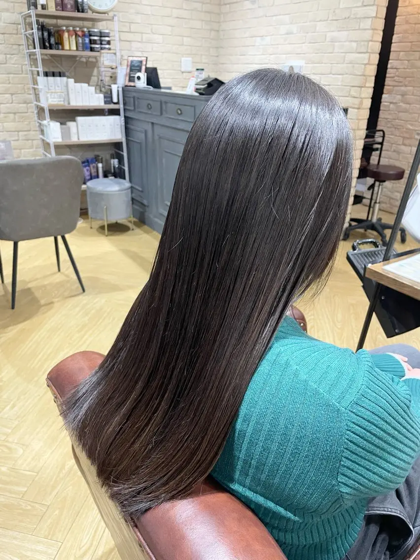 ロング 縮毛矯正 MIKU ナチュラルヘア✂️✨のヘアスタイル
