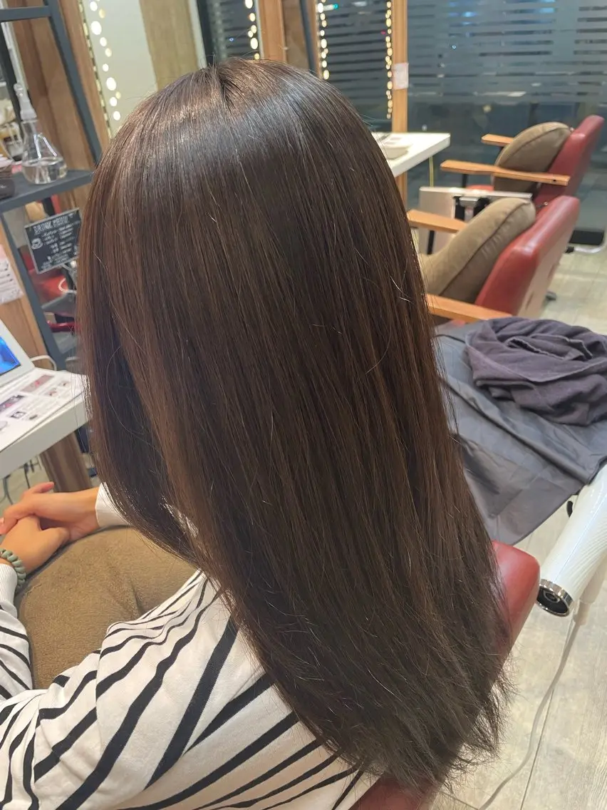 ロング カラー ベージュカラー ブラウンカラー ブラウンベージュ ✨横須賀髪質改善✨️ 加藤 百音のヘアスタイル