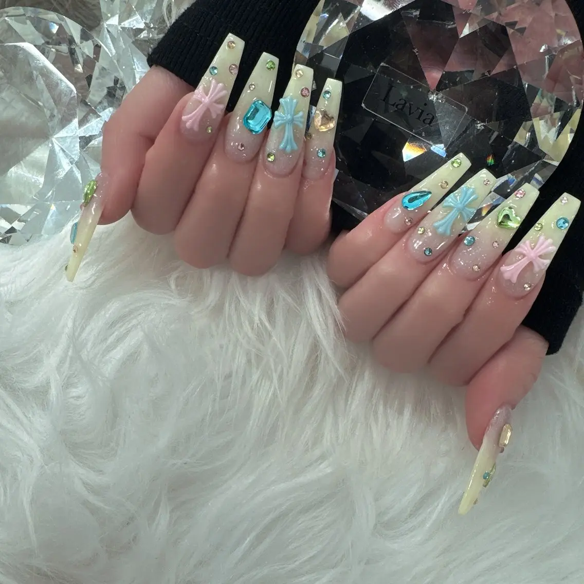 ネイル lavia🖤 ayumiのネイルデザイン