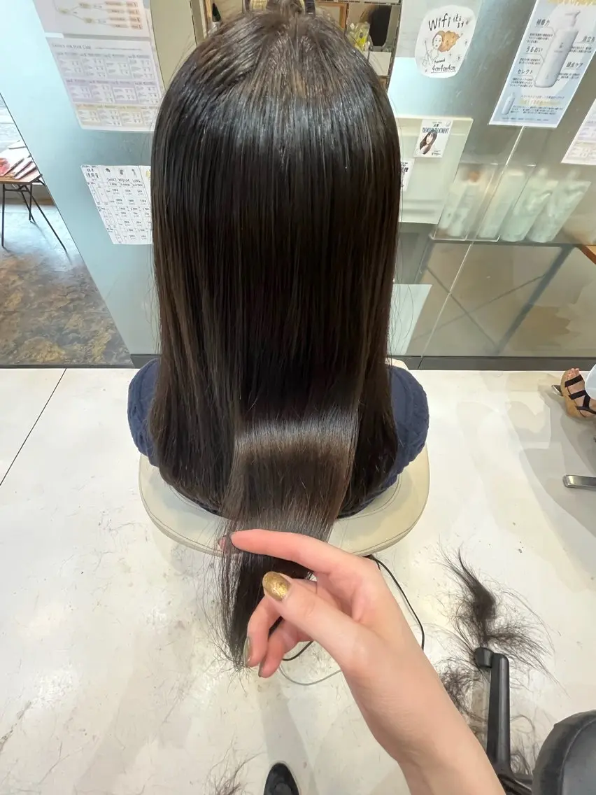 セミロング 髪質改善 トリートメント 野村 奈里亜のヘアスタイル