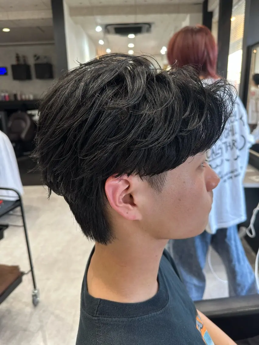 ショート パーマ メンズ フェザーパーマ メンズパーマ カット パーマ ユウ🪄 パーマ指名No1のヘアスタイル