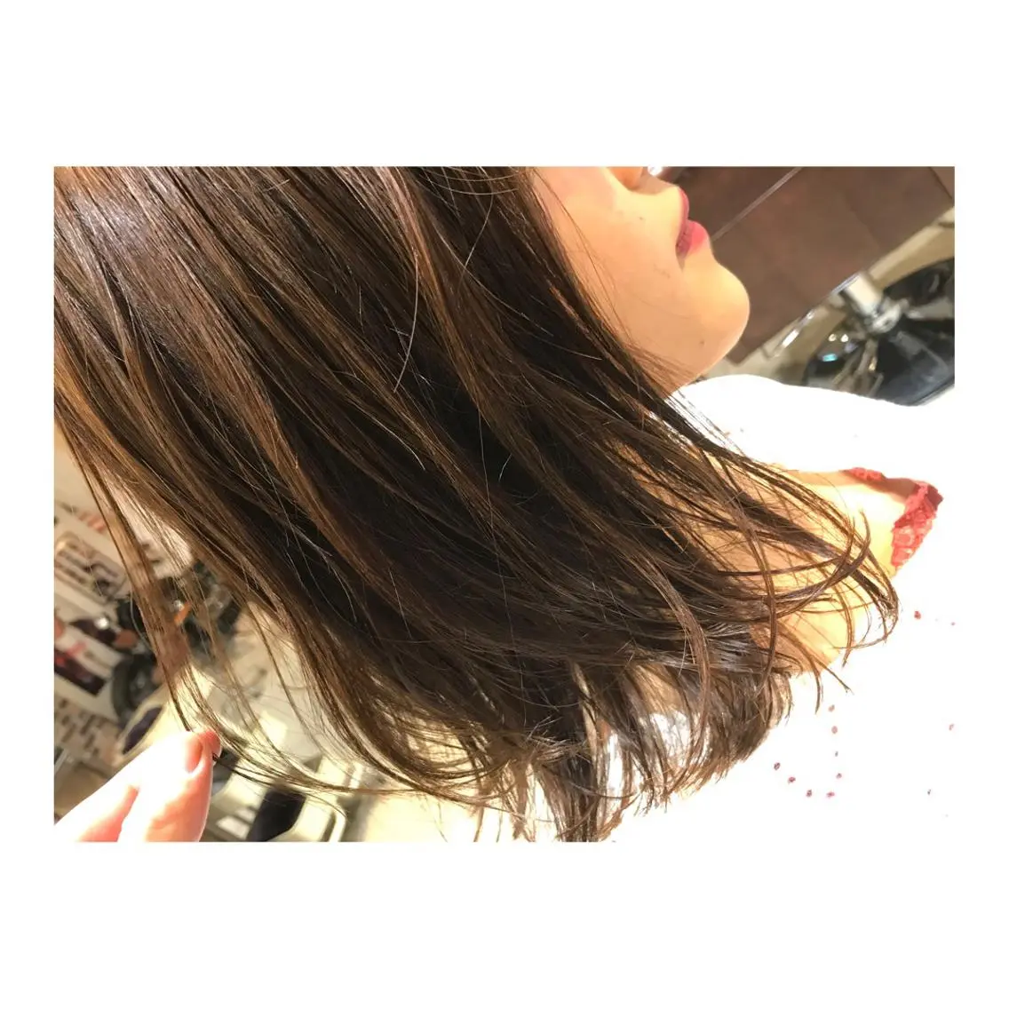 ミディアム カラー ハイライトカラー ハイライト 外ハネヘア 竹嶌 健吾のヘアスタイル