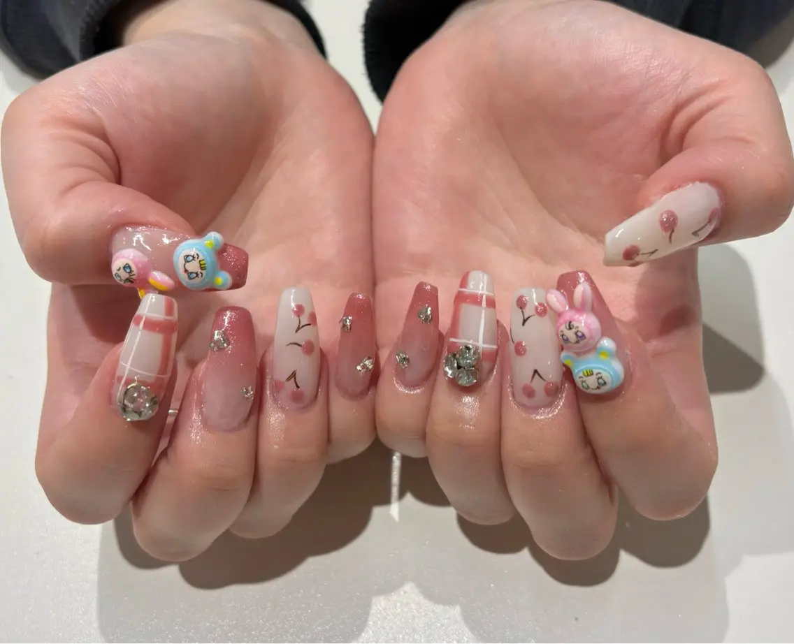ネイル スカルプネイル ハンドネイル NAILSALON ViViのネイルデザイン