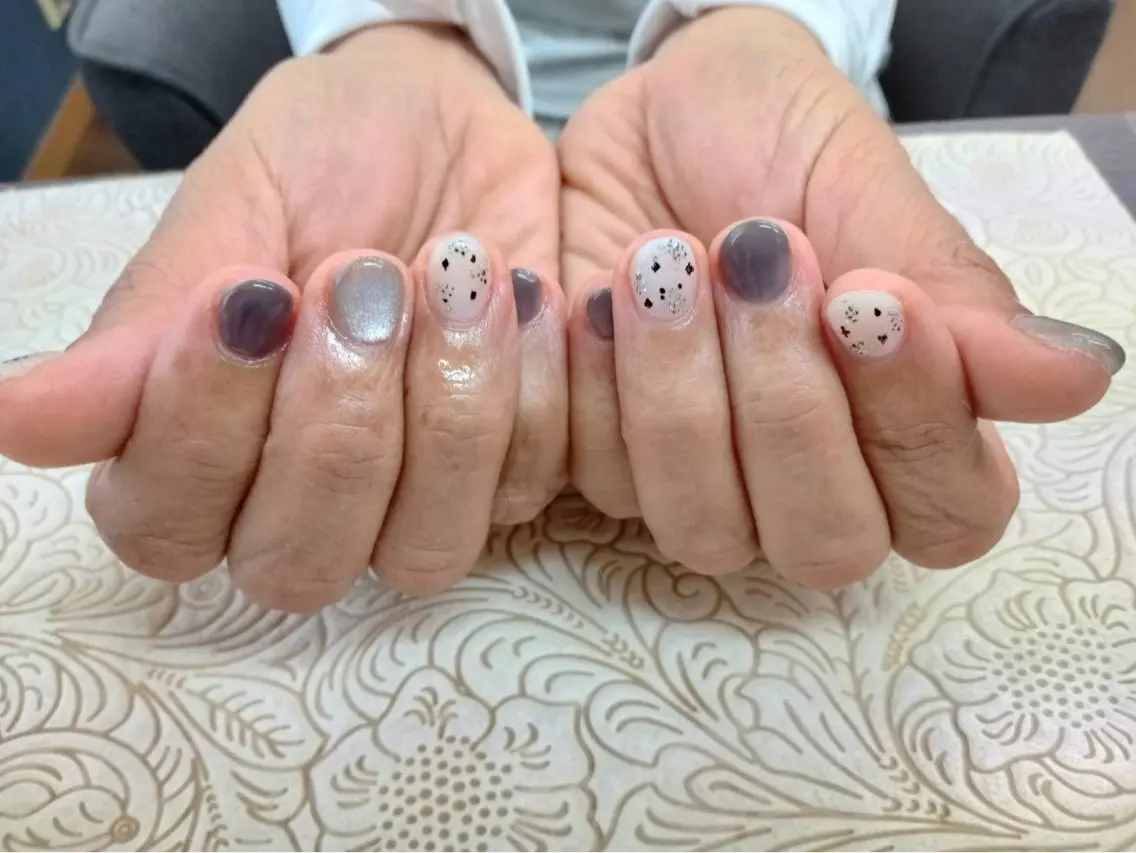 ネイル フラワーネイル precious nail roomのネイルデザイン