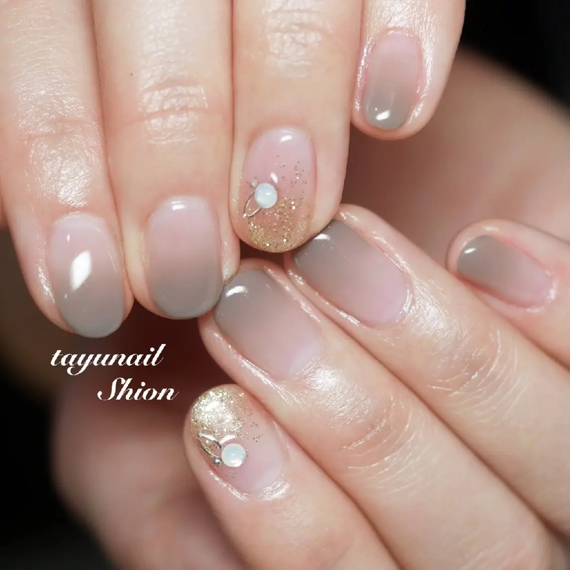 ネイル ジェルネイル グラデーション ラメ(グリッター) パラジェル 春ネイル ネイルサロン 【たゆnail】のネイルデザイン