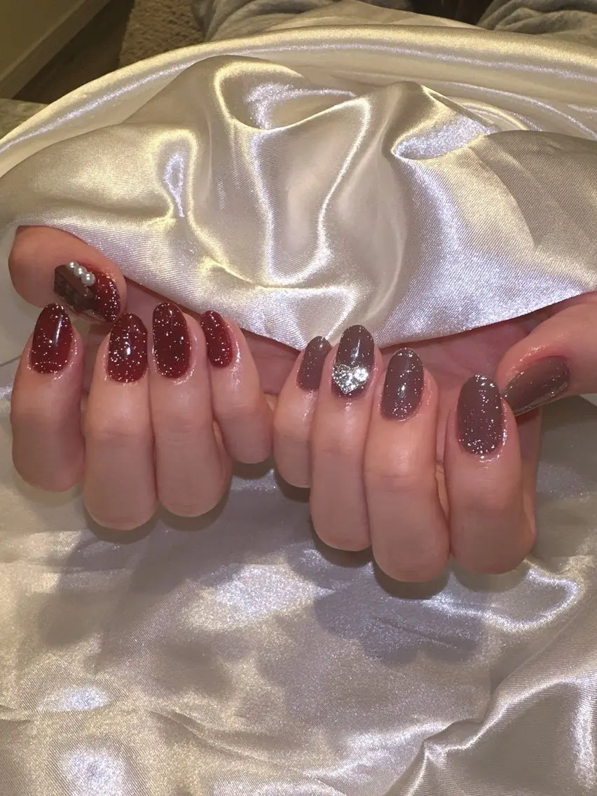 ネイル フラッシュネイル マグネットネイル ニュアンスネイル シンプルネイル バレンタイン ハンドネイル at Nailのネイルデザイン