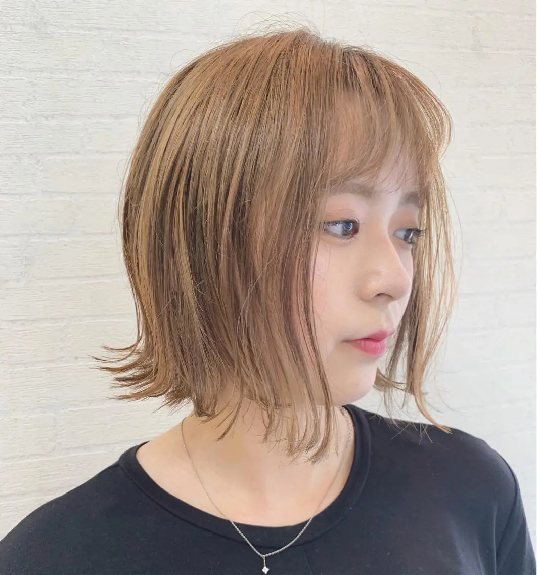 ショート カラー 切りっぱなしボブ ショートボブ ハンサムショート ベージュカラー ブリーチ カット ヘアカラー トリートメント 初めてのショート お任せください✂️のヘアスタイル