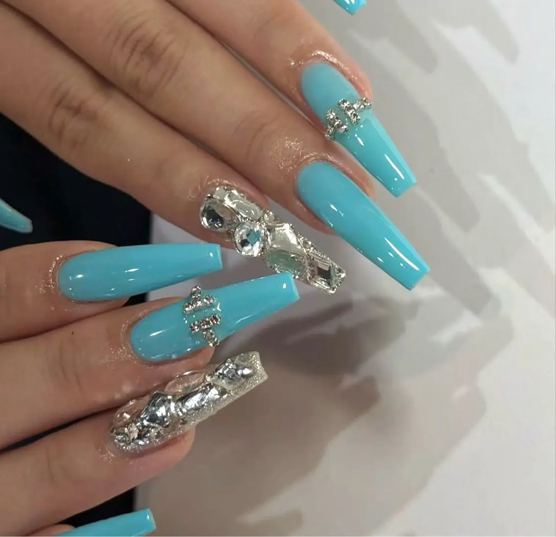 ネイル VV  Nail salonのネイルデザイン
