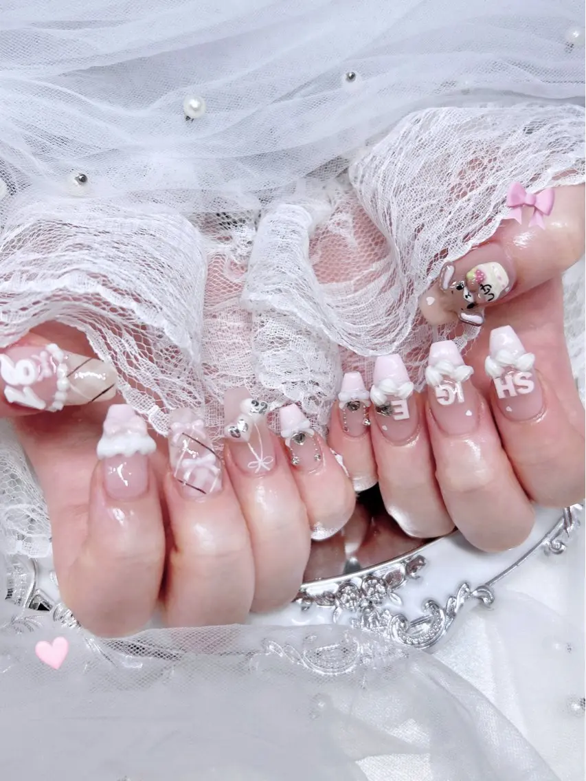 ネイル ハンドネイル ️🫧みつき/ 渋谷/痛ネイル️🫧のネイルデザイン
