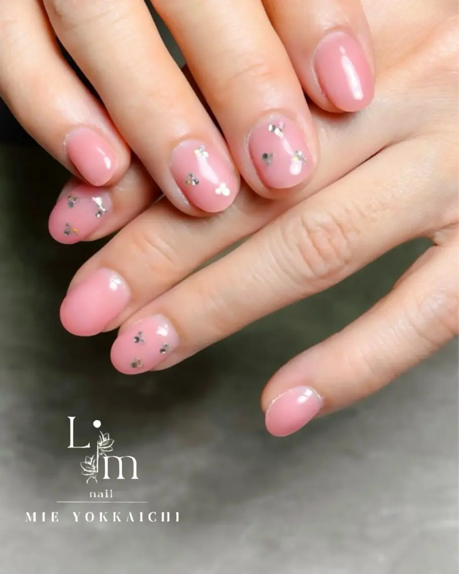 ネイル アートネイル キラキラネイル シンプルネイル ストーンネイル Li.m nail リム ネイルのネイルデザイン