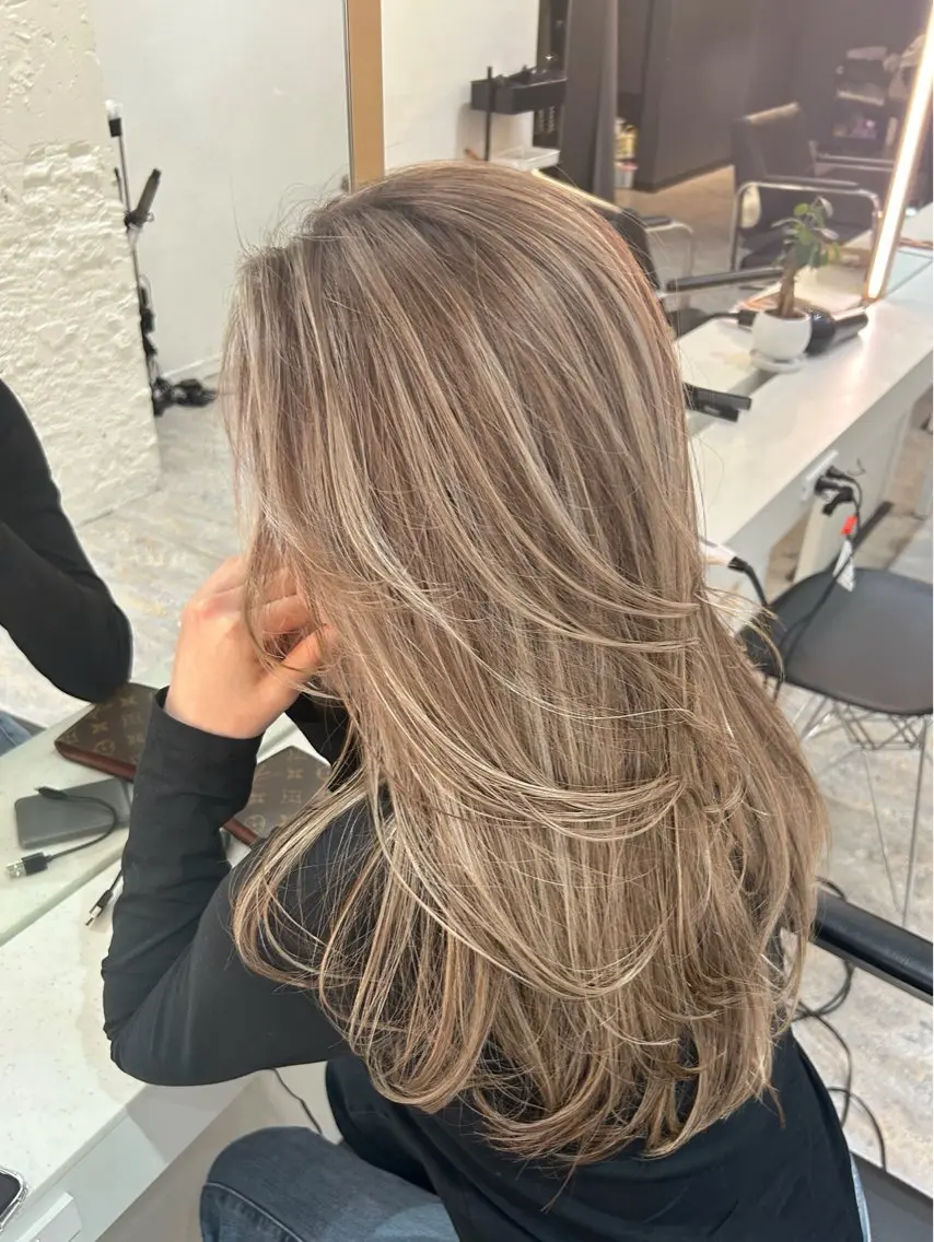 ミディアム カラー カット ヘアカラー トリートメント ハイライト白髪ぼかし メンズパーマ渋谷のヘアスタイル