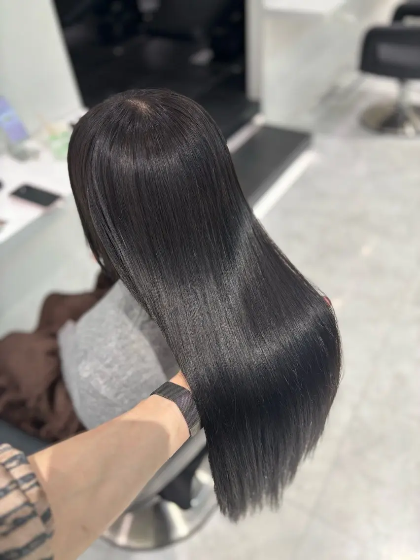 ロング カラー 流行りの透明感カラー ×縮毛矯正🤍ユウのヘアスタイル