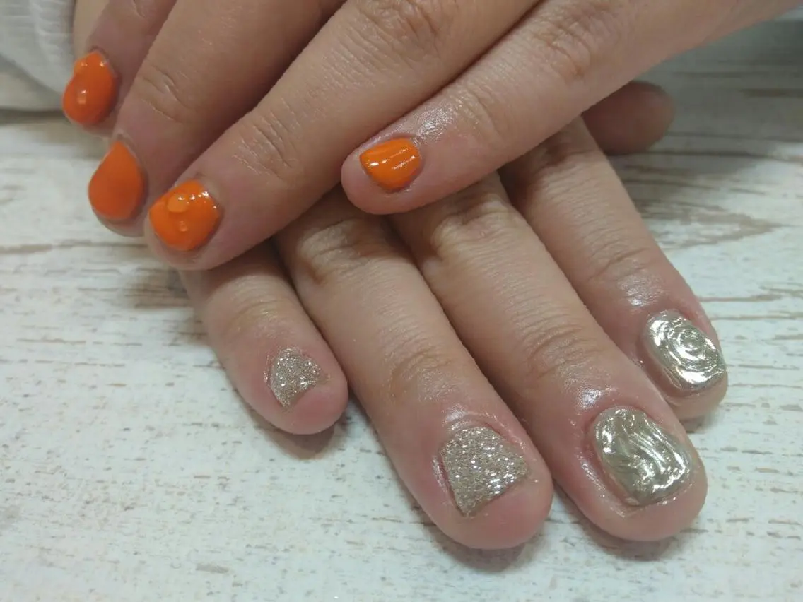 ネイル アートネイル ミラーネイル . SHIORIのネイルデザイン