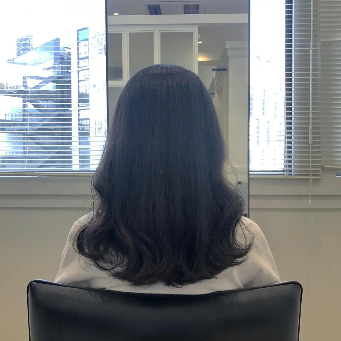 ミディアム カラー ブリーチ 🫧こおりやま なつみ🫧のヘアスタイル