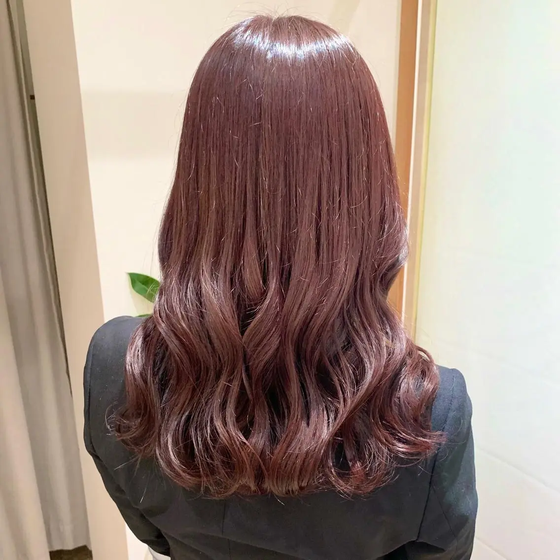 セミロング カラー ヘアアレンジ ラベンダーカラー ラベンダーピンク ピンクカラー パーマ/暖色/ボブ イワタテ🇰🇷のヘアスタイル