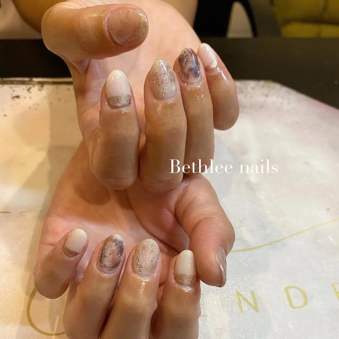 ネイル ニュアンスネイル ホワイト ハンドネイル Bethlee nailsのネイルデザイン