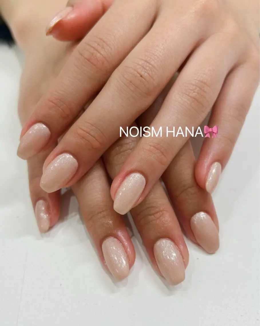 ネイル グラデーション キラキラネイル 韓国ネイル マグネットネイル ニュアンスネイル ハンドネイル 🎀大人nail /NOISMはな🎀のネイルデザイン