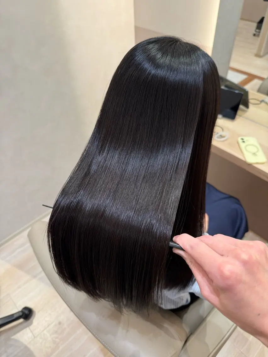ロング 顔まわりレイヤー 顔周りカット 髪質改善 レイヤーカット 縮毛矯正 トリートメント 💎髪質改善/艶髪 原孝嘉のヘアスタイル