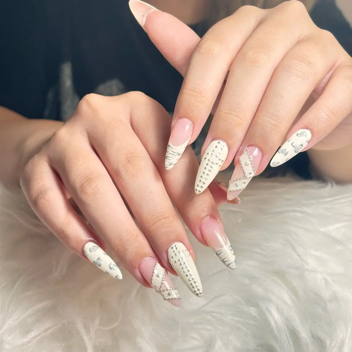 ネイル 桜ネイル 長さ出し フレンチネイル 韓国ネイル マグネットネイル ハンドネイル Kiwami nailsalonのネイルデザイン
