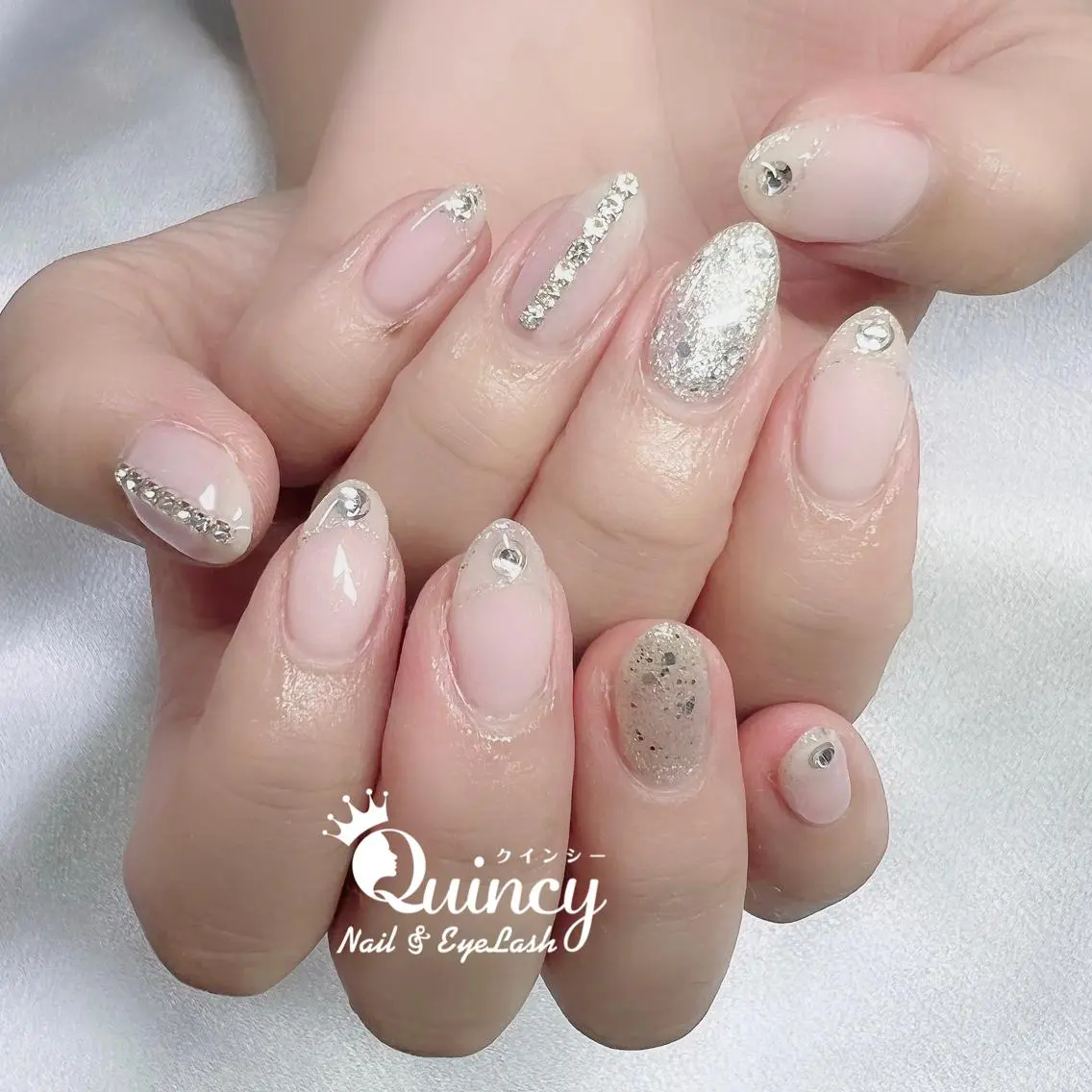 ネイル Quincy ネイル&アイラッシュのマツエク・マツパデザイン