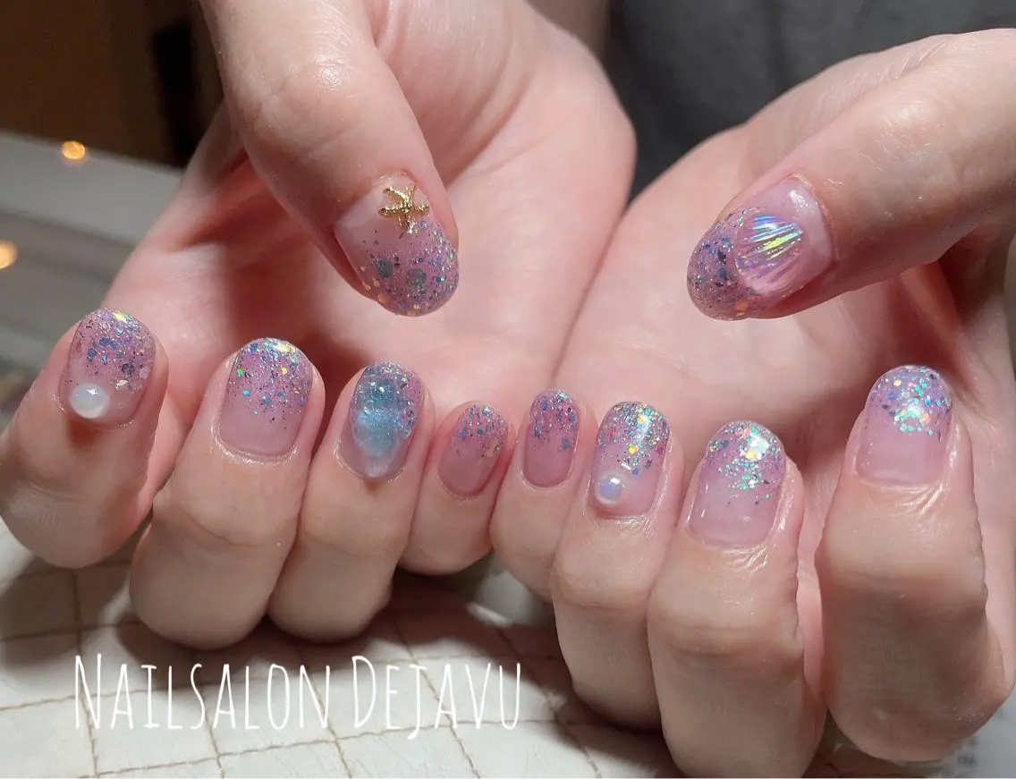 ネイル ラメ(グリッター) Nail salon Dejavu 🌿のネイルデザイン