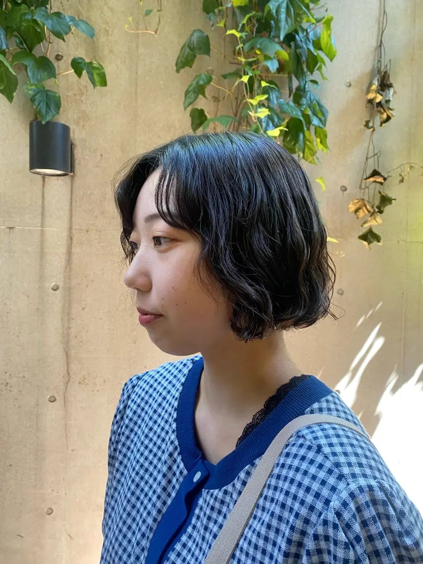 ショート カット パーマ 大人可愛い♡コテ巻き パーマ🌼杉田 萌恵のヘアスタイル