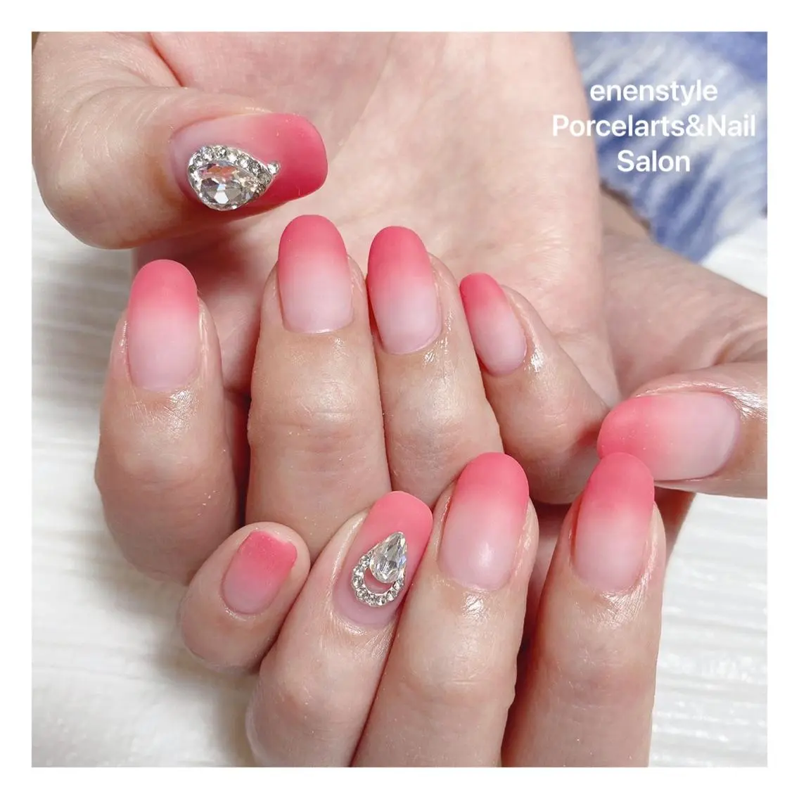 ミディアム ネイル ハンドネイル 🐾enen style 🐾のネイルデザイン