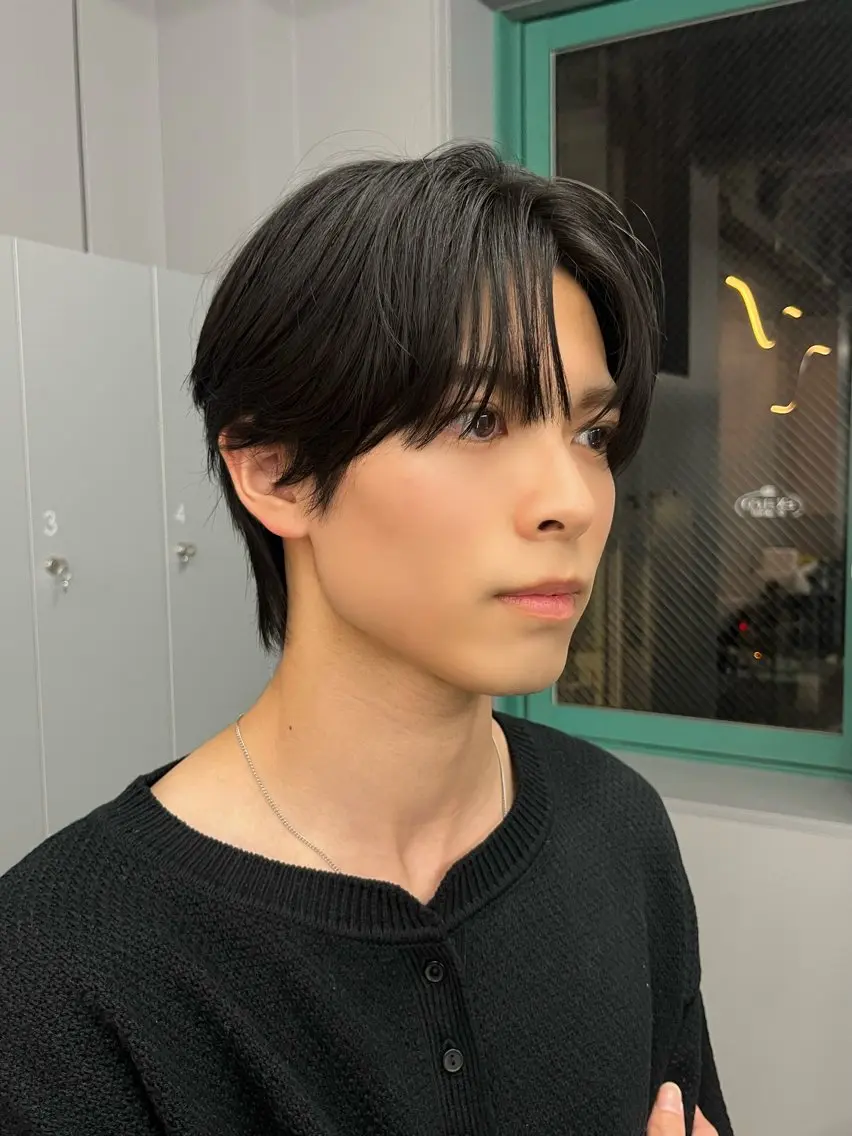 メンズ アイカ🐺 メンズ韓国ヘアのヘアスタイル