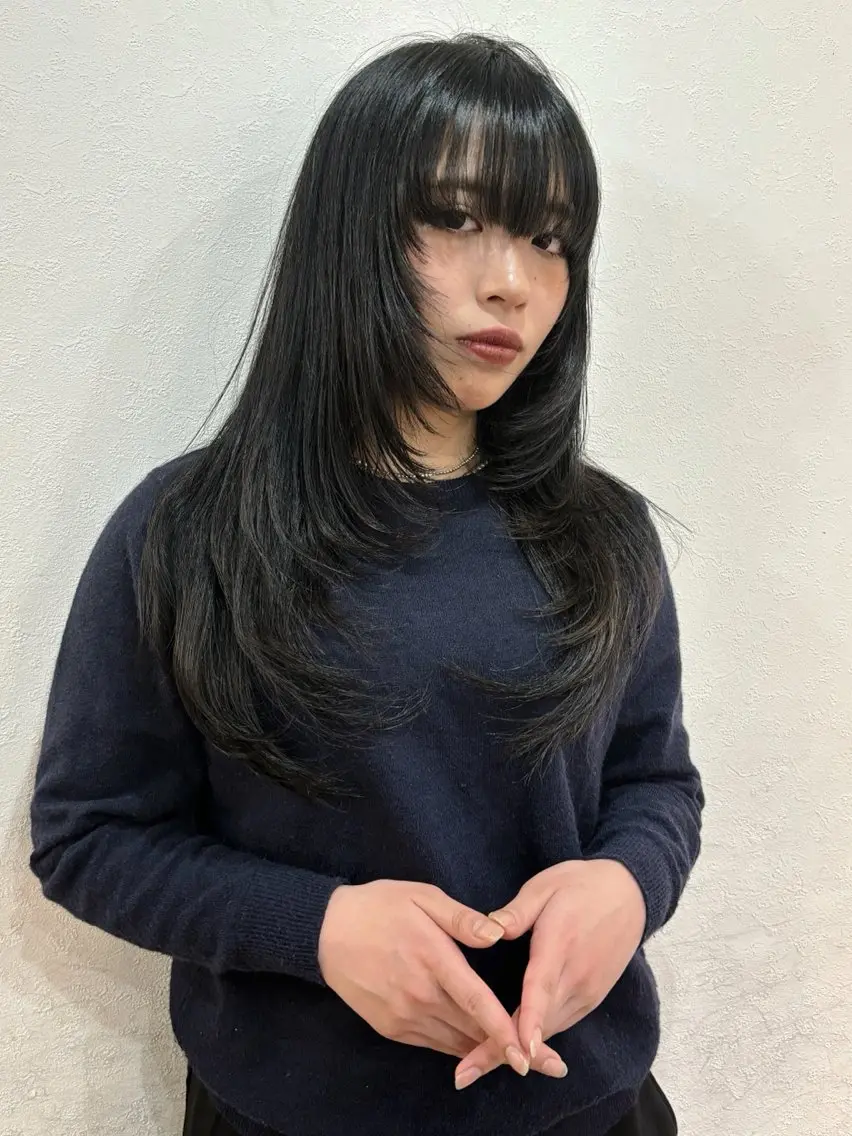 ロング カラー ロングレイヤー レイヤーカット ロング 林　蓮/レイヤー/ 透明感カラーのヘアスタイル