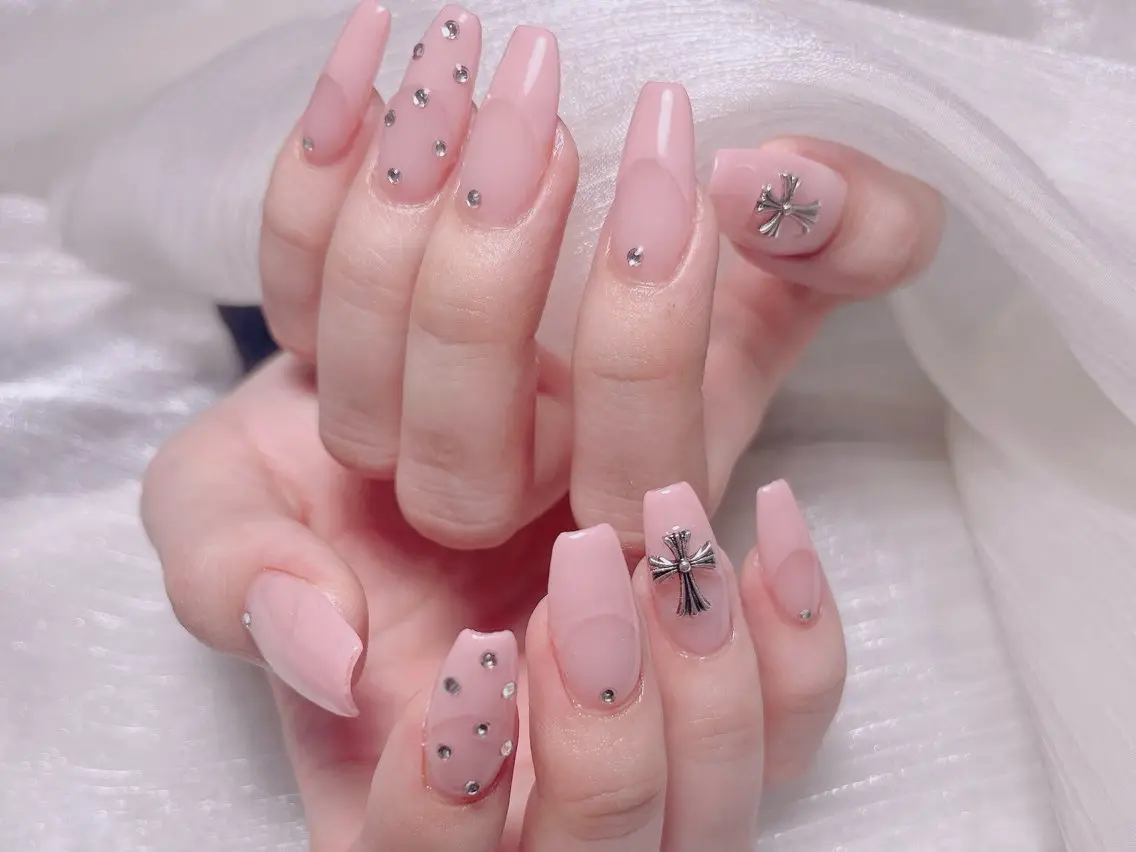 ネイル ハンドネイル KARI ネイルサロンのネイルデザイン
