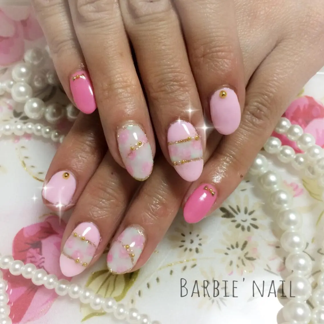 ネイル ジェルネイル ゴールド ラメ(グリッター) ピンク 春ネイル 27salon yuinaのネイルデザイン