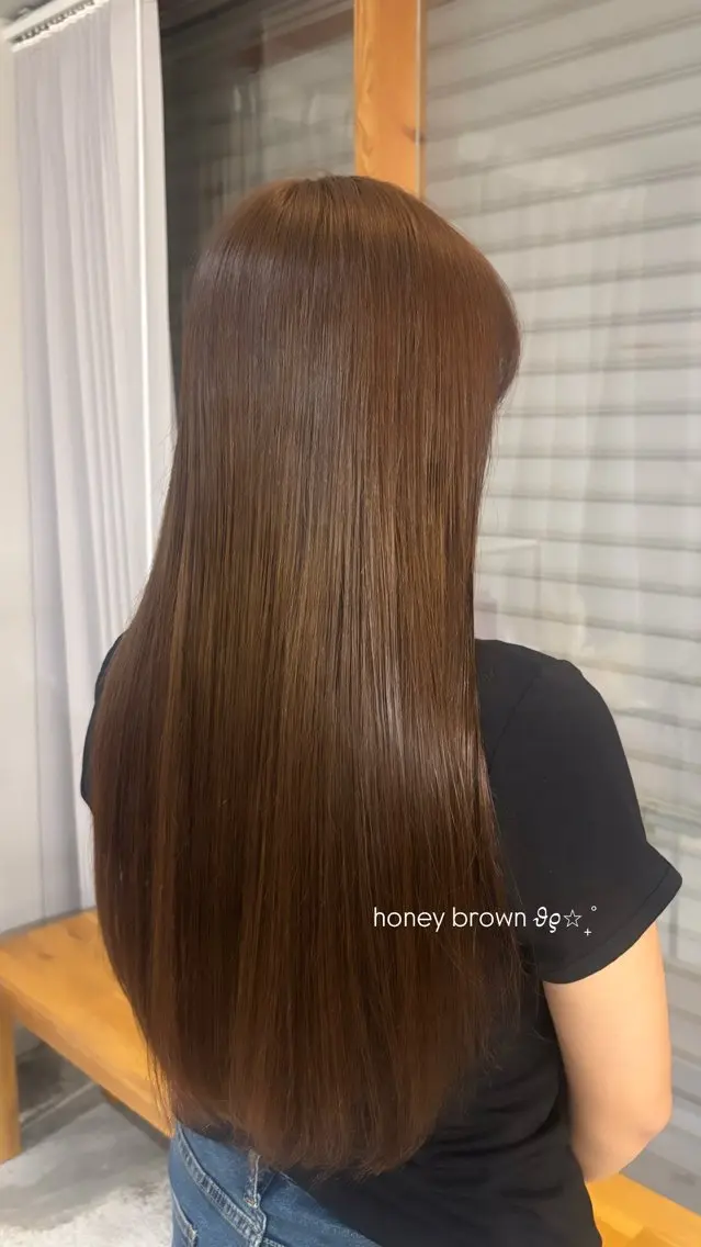 ロング カラー ブラウンカラー 透明感カラー ロング トリートメント カット ヘアカラー cipre 萌乃のヘアスタイル