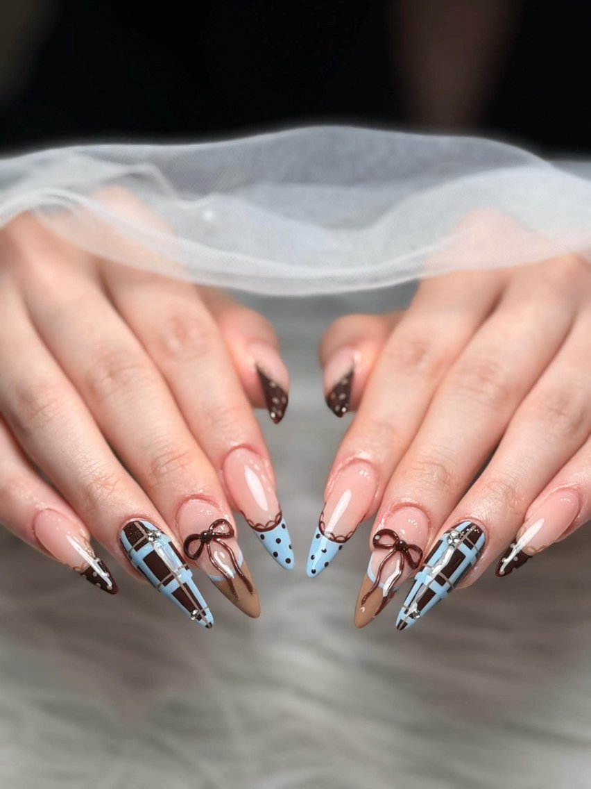 ネイル アートネイル 長さ出し ジェルネイル 韓国ネイル マグネットネイル ハンドネイル Cloudy Chan Nailのネイルデザイン