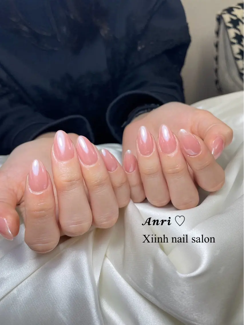 ネイル チークネイル 長さ出し フットネイル ジェルネイル 卒業式 𝓐𝓷𝓻𝓲 XiinhNailのネイルデザイン