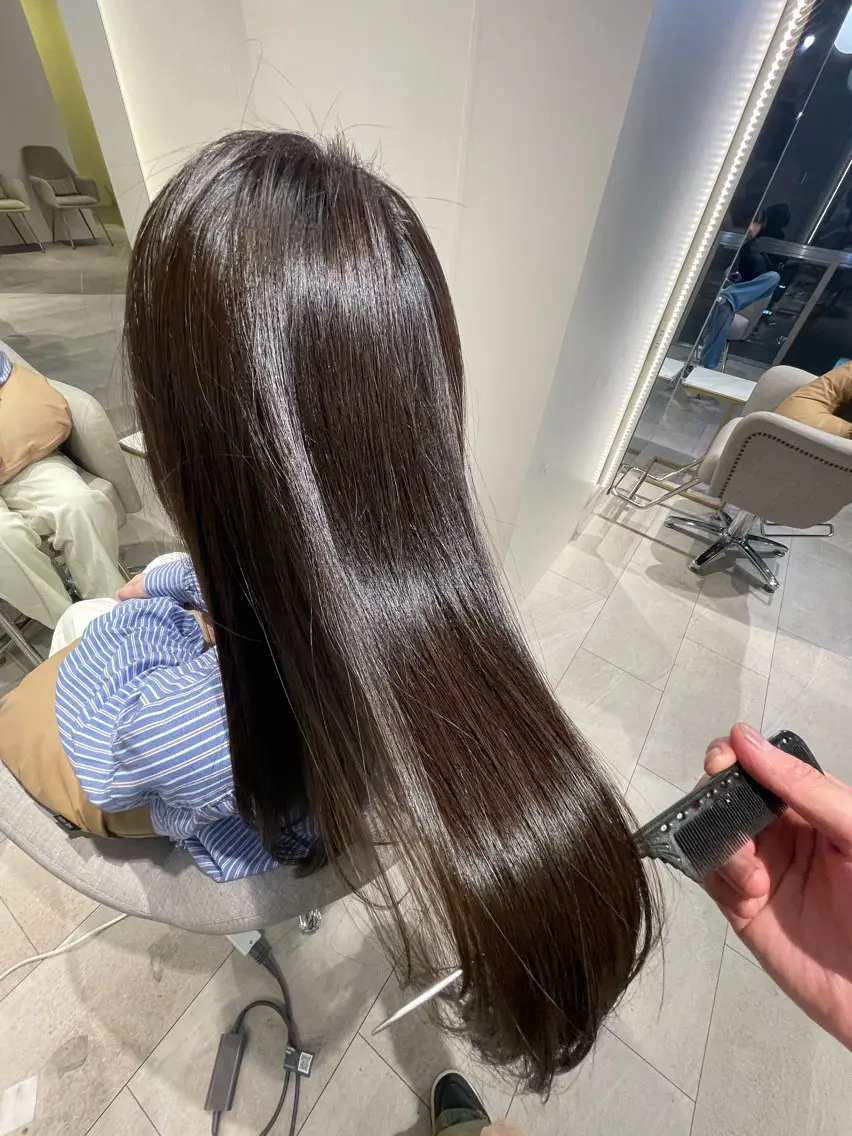 ロング カット 縮毛矯正 メンズ/レディース ◎ 根本 彩永のヘアスタイル