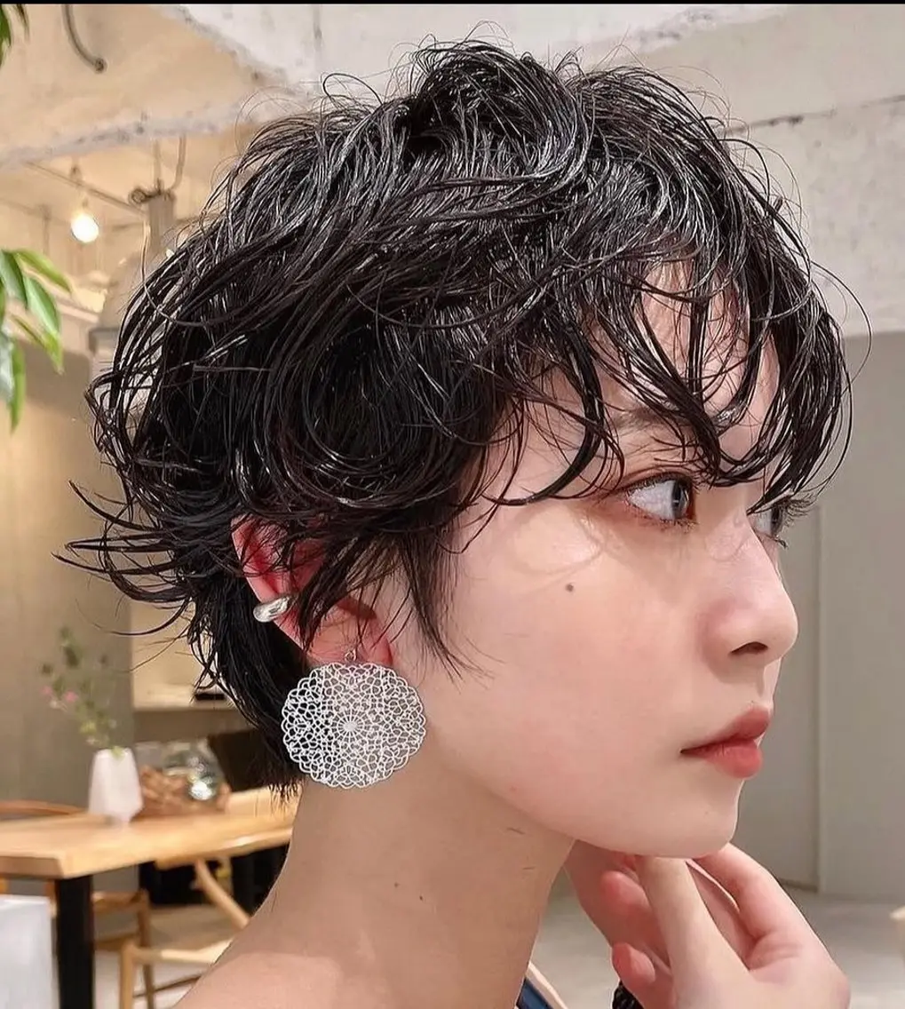 ショート ショートレイヤー レイヤーカット ショートヘア 竹本 優莉那のヘアスタイル