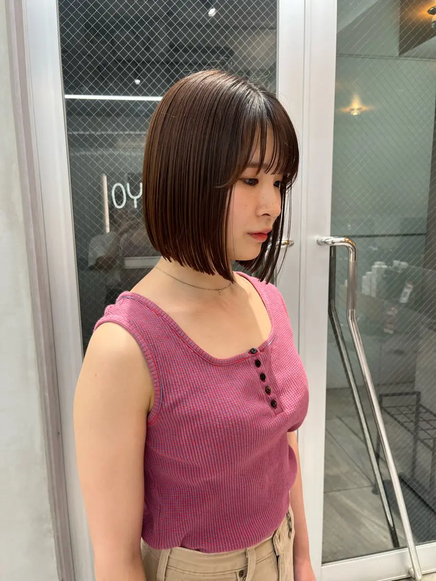 ミディアム カラー 縮毛矯正ボブ&顔まわ レイヤー♡TOMOEのヘアスタイル