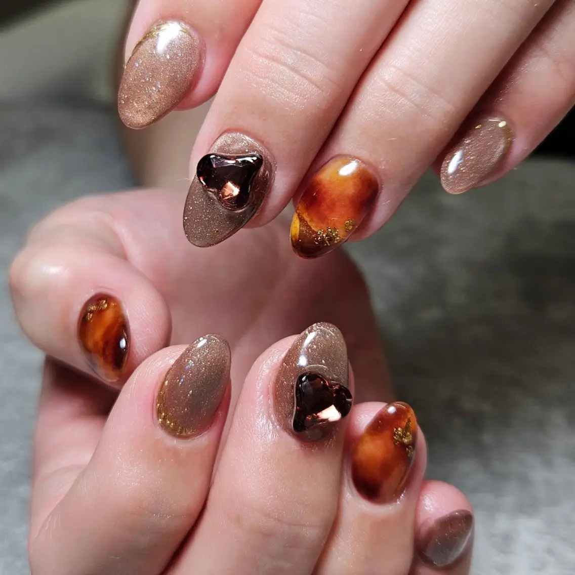 ネイル アートネイル べっ甲ネイル 長さ出し ジェルネイル ハードジェル ハンドネイル Lia Nailのネイルデザイン