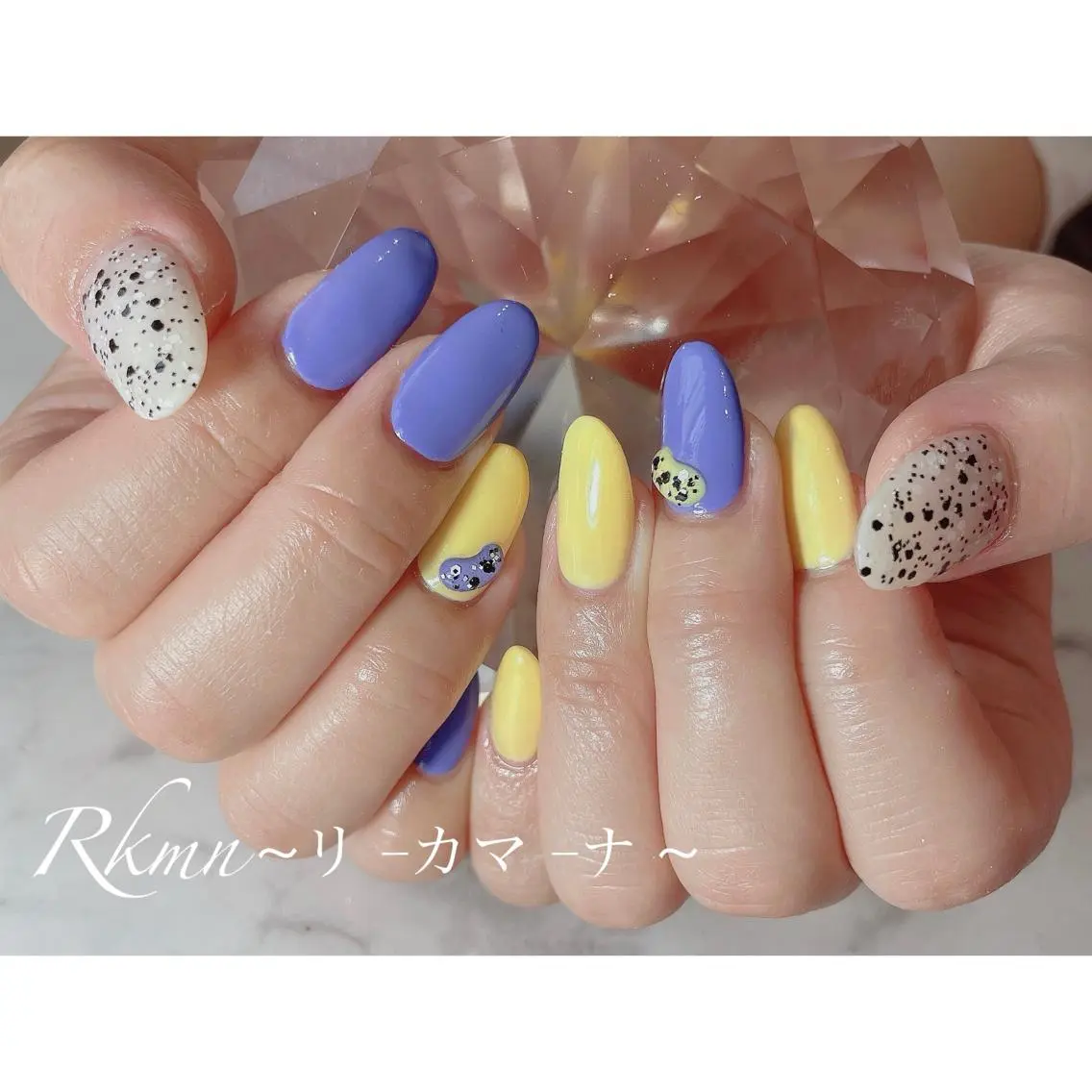 ネイル アートネイル ニュアンスネイル パープル 春ネイル 黄色 ハンドネイル フットネイル ハンドケア Rkmn ~リ-カマ-ナ~のネイルデザイン