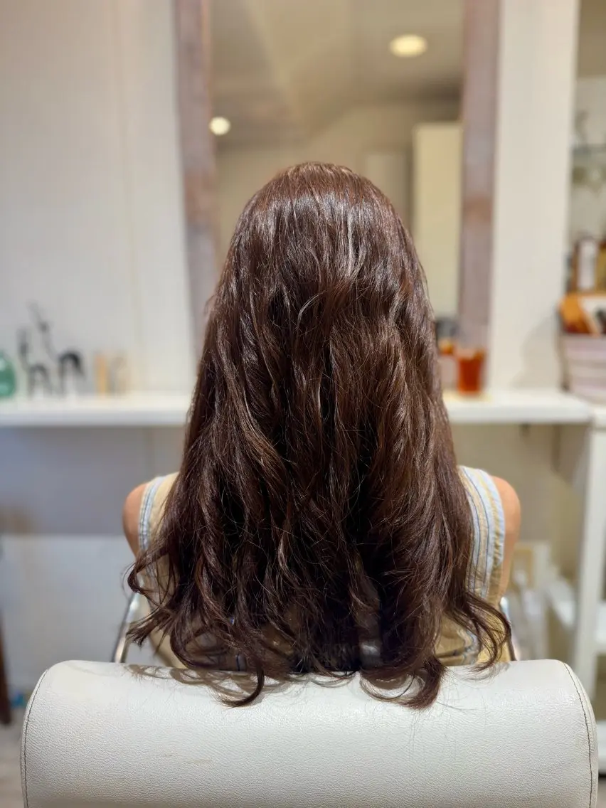 ロング カラー トリートメント ヘアカラー NICCOLO室見 Erinaのヘアスタイル
