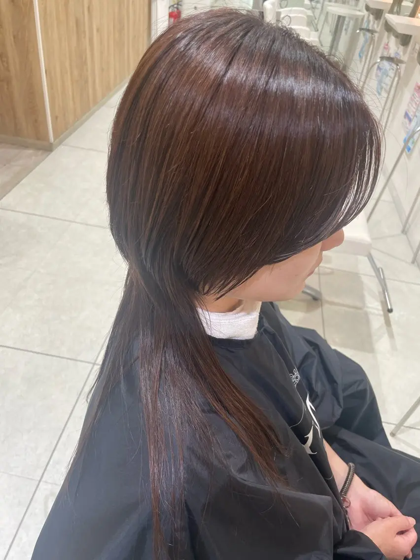 ミディアム カット 山本 真緒のヘアスタイル