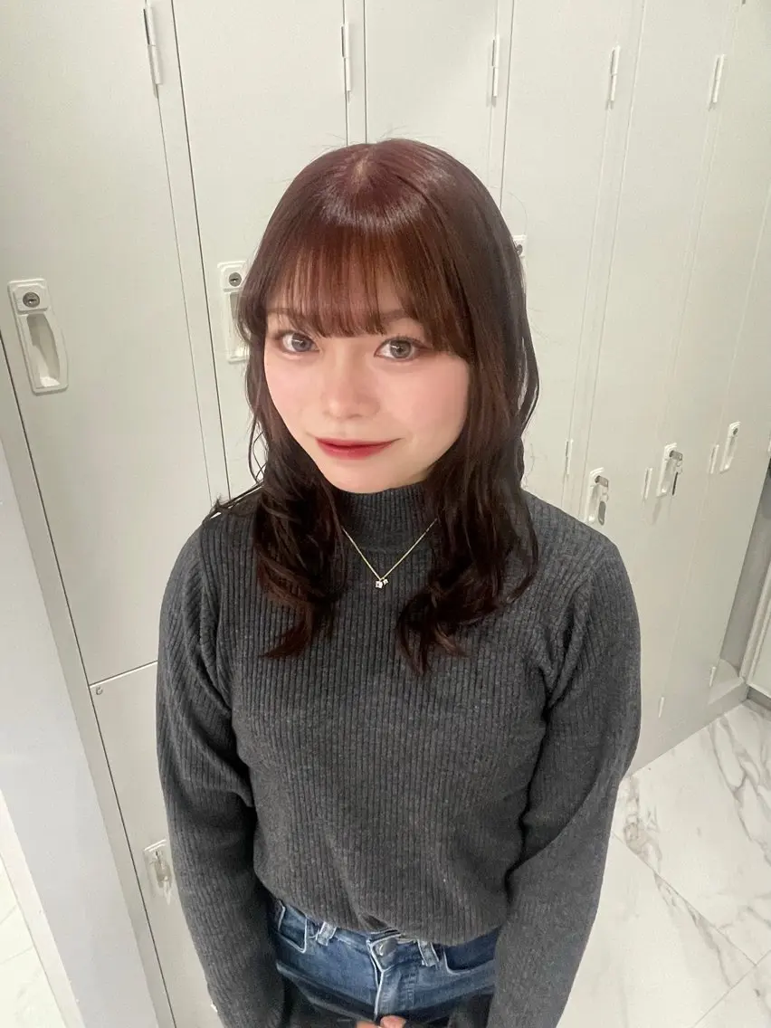 ミディアム カラー yuzuna ハイトーン 天神のヘアスタイル