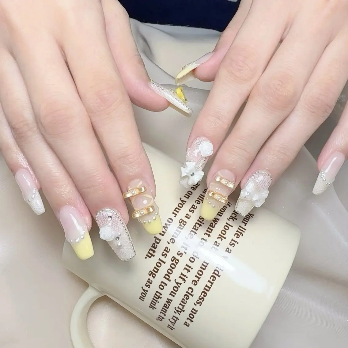 メンズ ネイル メンズ韓国風 アートネイル オーロラネイル ガーリー キラキラネイル ハンドネイル Nail salon 木にいるのネイルデザイン