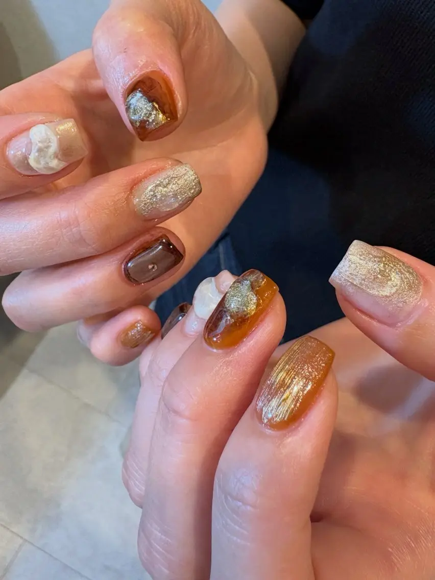 ネイル ブラウン ハンドネイル n u é e. yokoのネイルデザイン