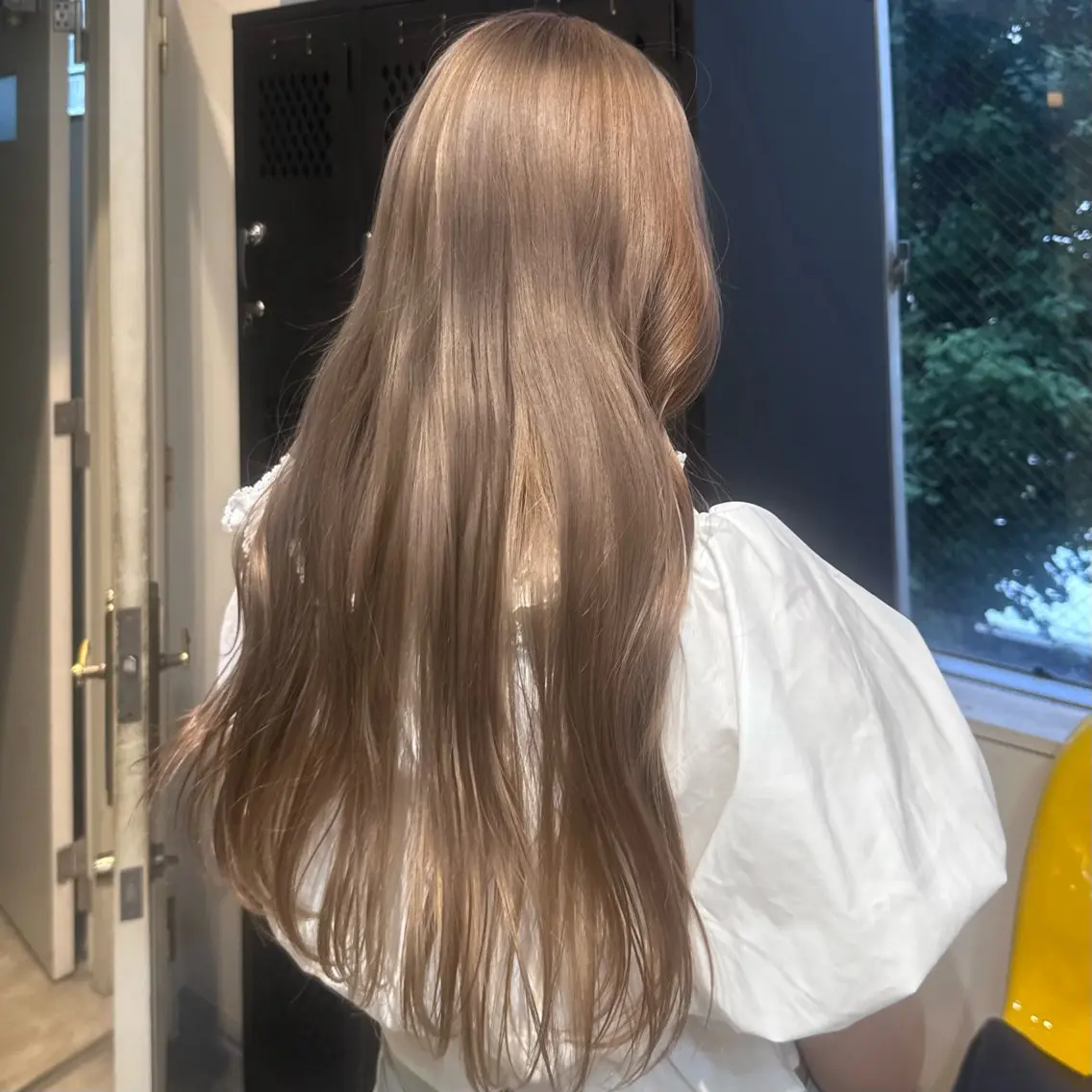 ロング カラー ベージュカラー ブリーチ 透明感カラー siki /akariのヘアスタイル