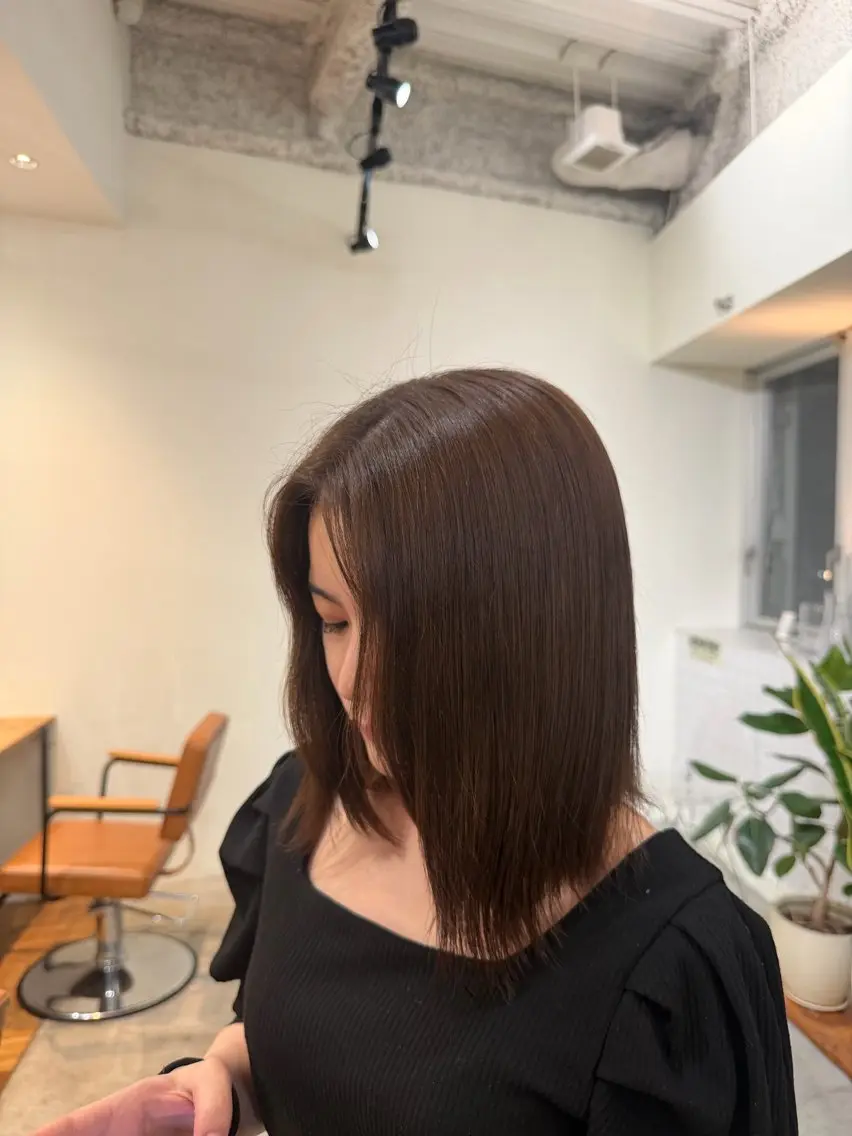 ミディアム 平野 莉瑚のヘアスタイル